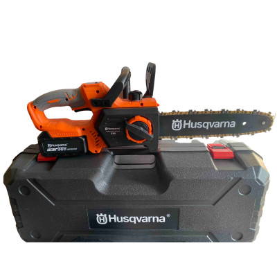 Аккумуляторная пила Husqvarna 330i два аккумулятора 36 вольт 6 Аh шина 25 см