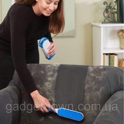 Щетка для удаления шерсти Reusable Pet Fur Remover With Self Cleaning Base