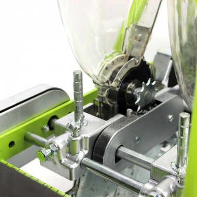 Сеялка овоще-зерновая QS-Z01-3, точного высева, трехрядная (3.6 л)